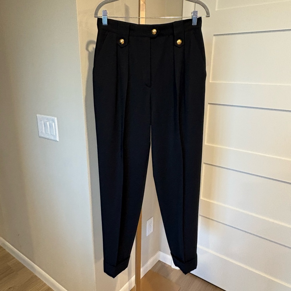 Escada Black Pleated Wool Pant. Size 40. Fits Like A Size 6. Excellent Cond.